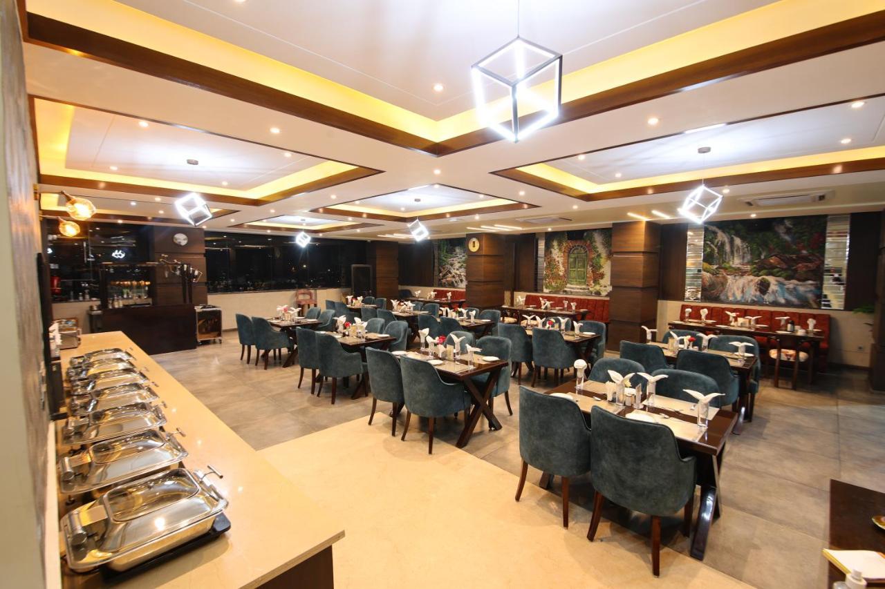 Hotel Holy Vivasa Rishīkesh Esterno foto