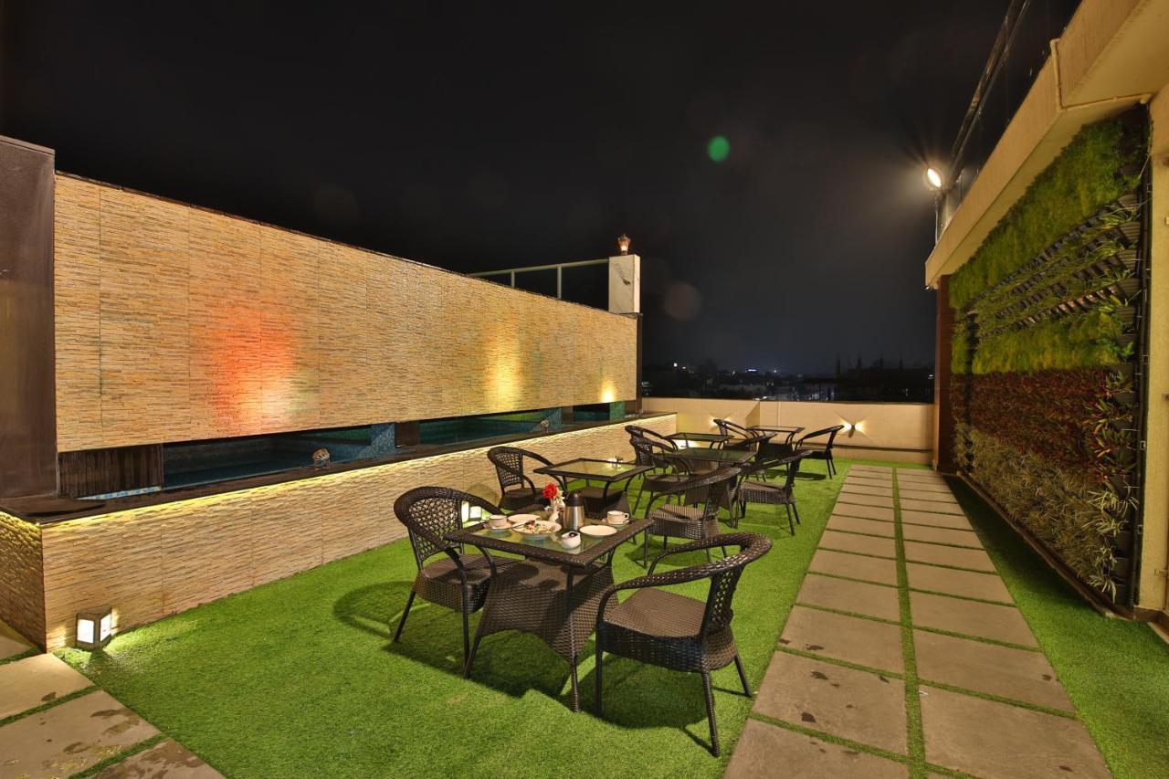 Hotel Holy Vivasa Rishīkesh Esterno foto