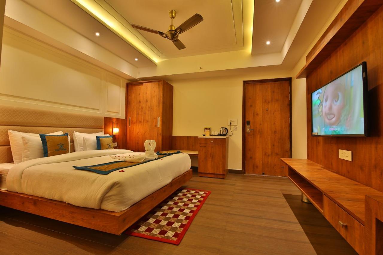 Hotel Holy Vivasa Rishīkesh Esterno foto