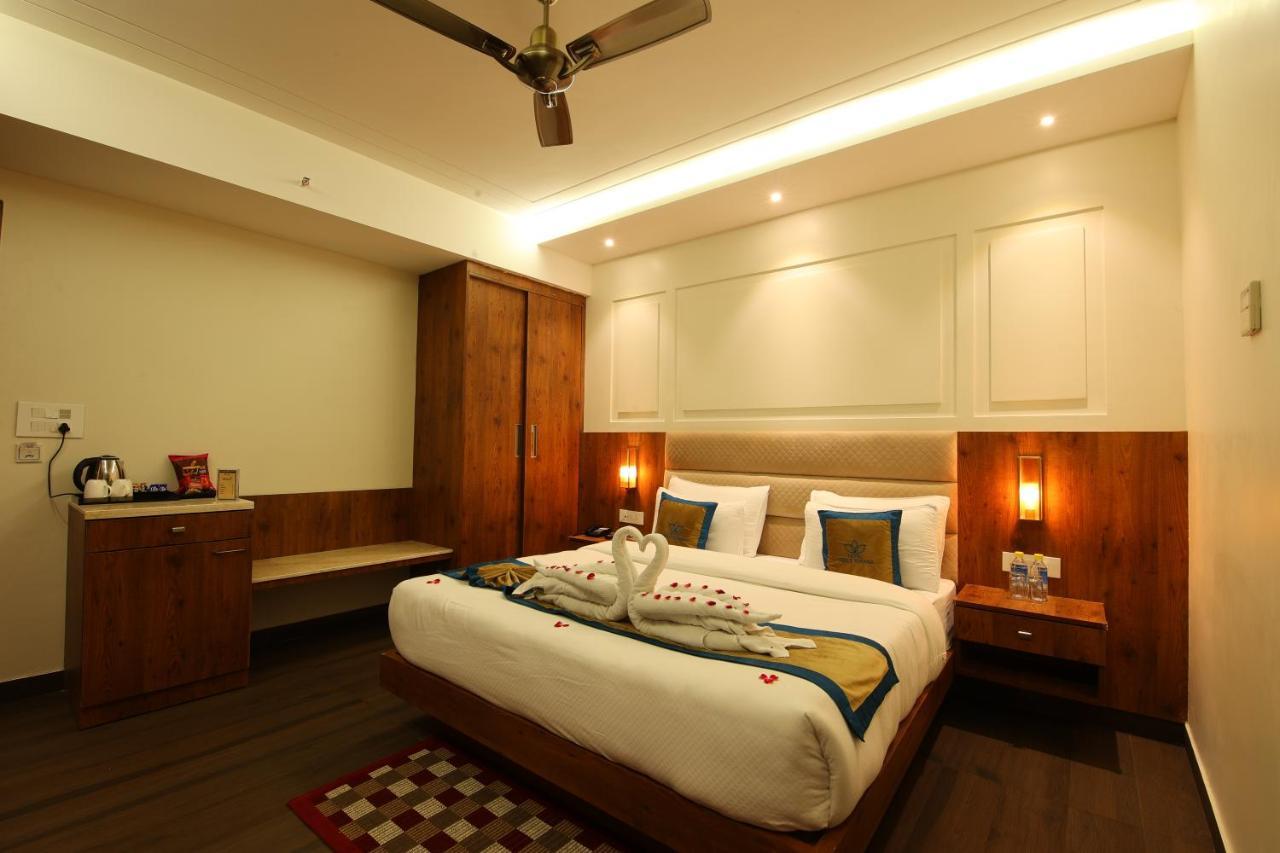 Hotel Holy Vivasa Rishīkesh Esterno foto
