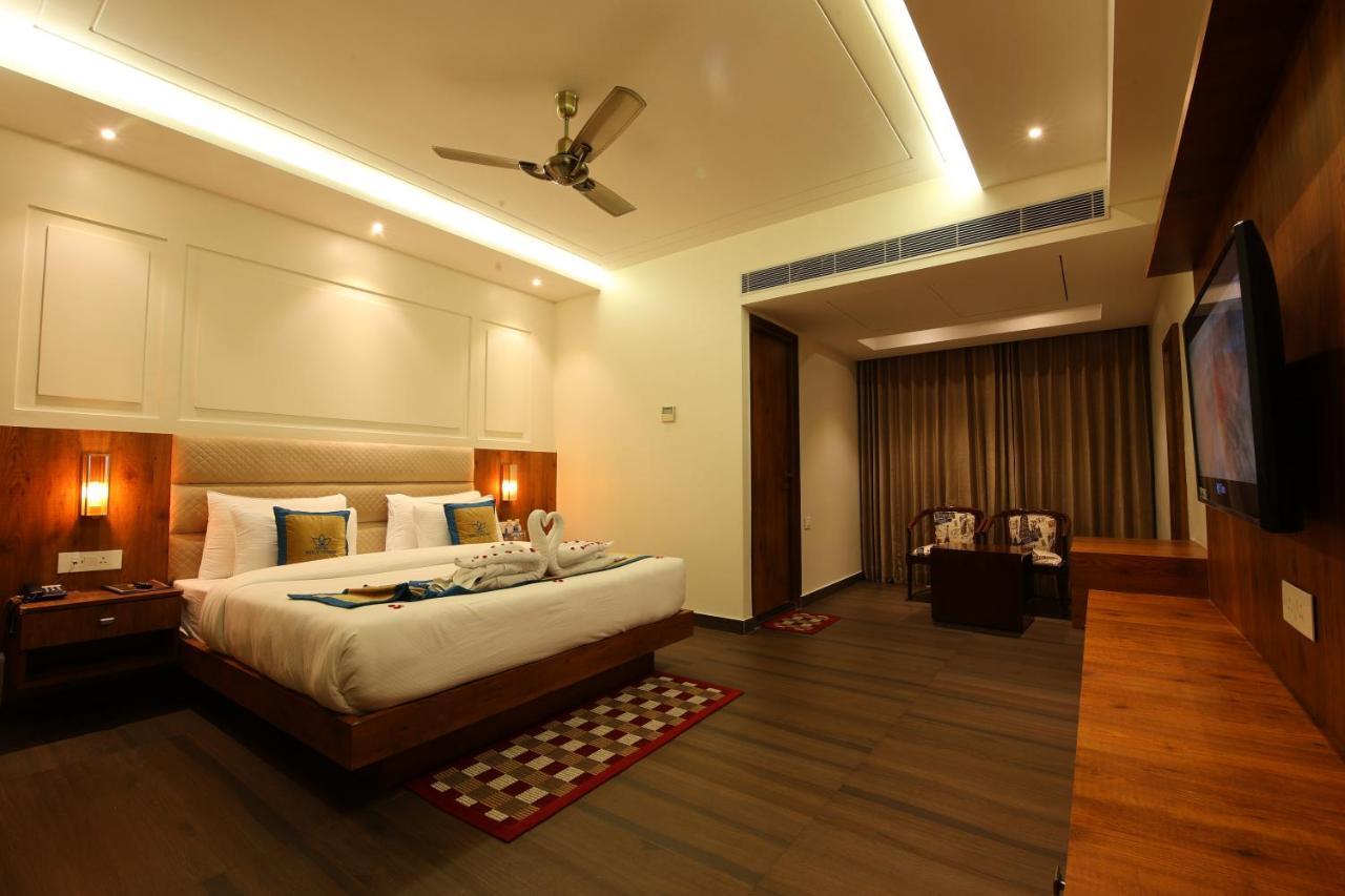 Hotel Holy Vivasa Rishīkesh Esterno foto